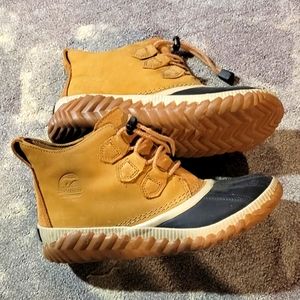 Girls Sorel Out N About Boots